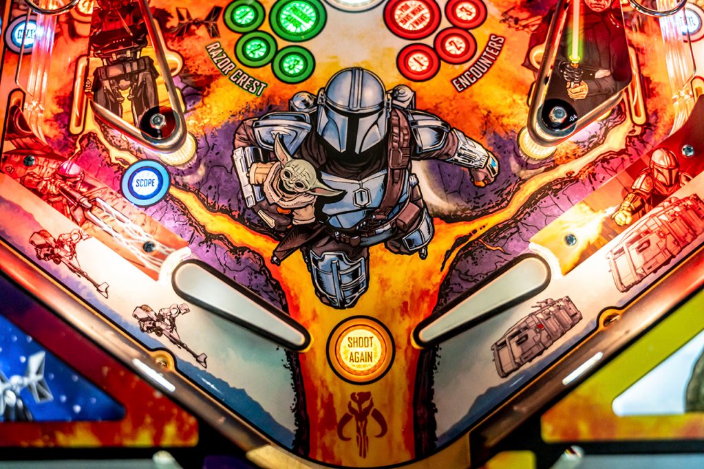 Mandalorian Pinball Machine 