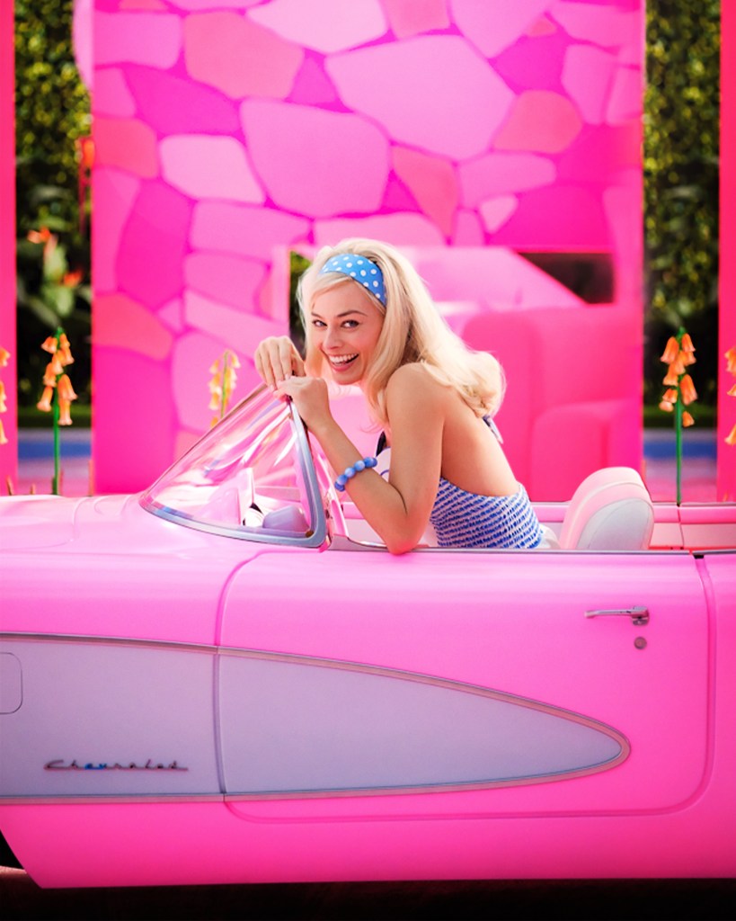 Barbie First Images Reveal Margot Robbie