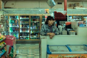 Paper Girls Season 1 Review: A Ridiculously Fun Adaptation Full of Heart 