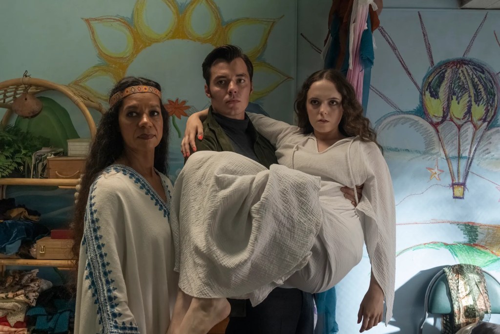 Pennyworth Season 3 Episode 01 03 1