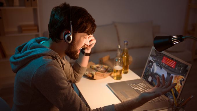 CableWholesaleInc 251070 Features Gaming Laptop image1