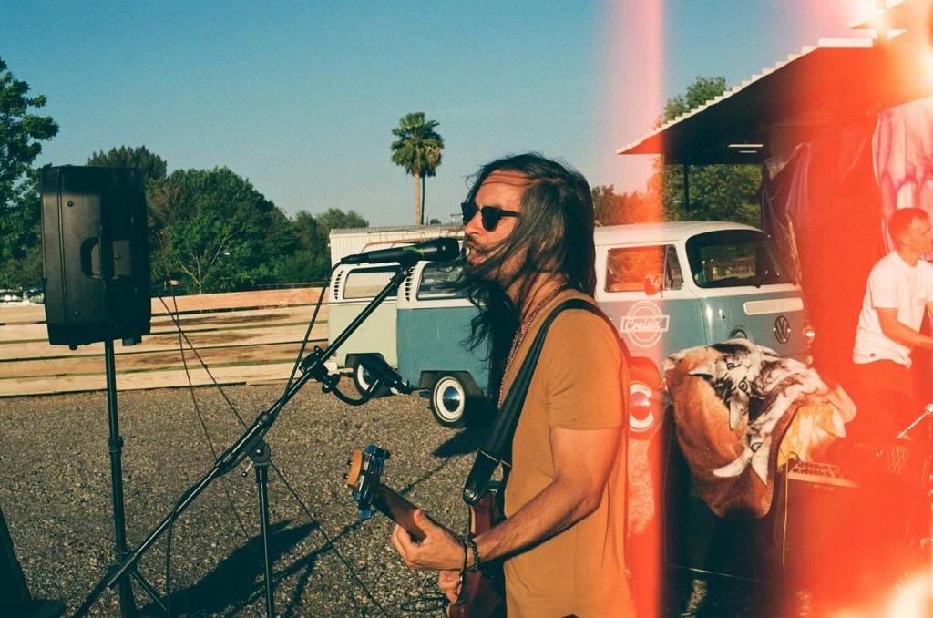 Dean Nelson Talks Arizona Sunshines and Taking His Music To The Moon