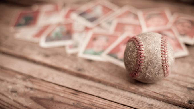 5 Tips for a Beginner Starting a Trading Card Collection